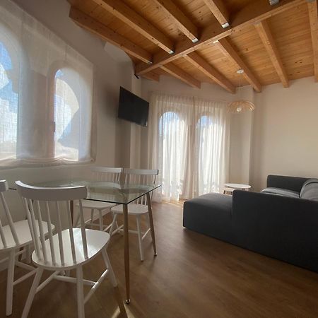 Apartamentos Palacio Alemar 洛雷多 外观 照片